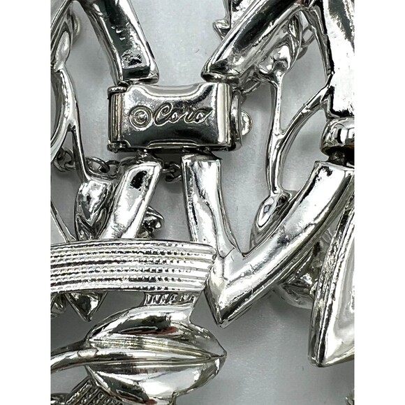 Vintage Bracelet Signed CORO‎ Silvertone Security Clasp and Chain Extender - Picture 6 of 11